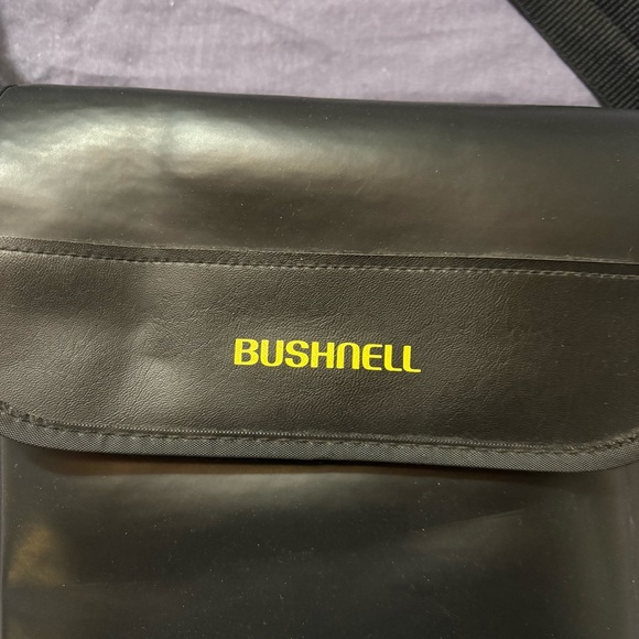 Bushnell Binoculars AG 13-1250 PK 12*50 272FT Wide Angle Binoculars + Case - Picture 3 of 13